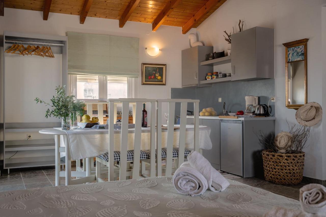 Apostolos Loft - Cozy Loft In The Center Of Preveza Esterno foto